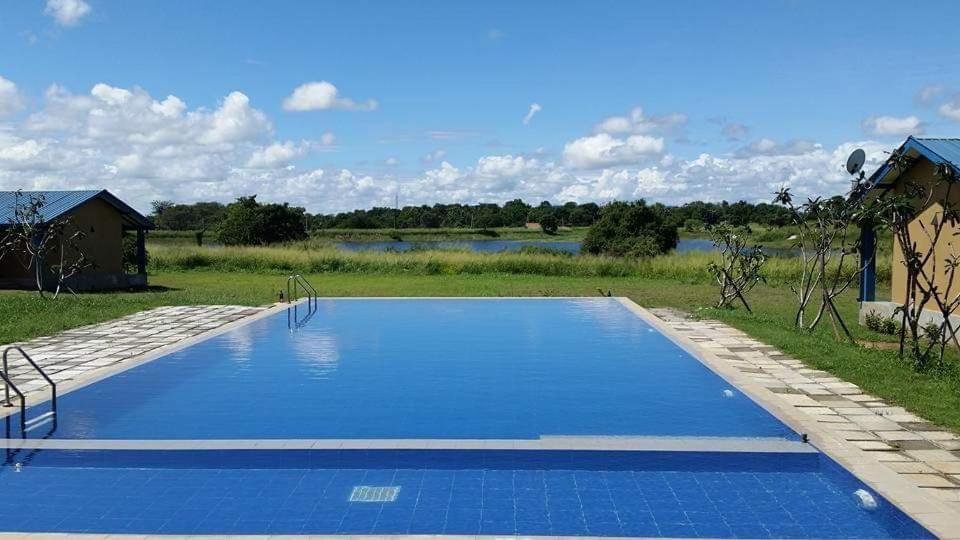 Rho Sigiriya Lake Edge Retreat Kibissa エクステリア 写真